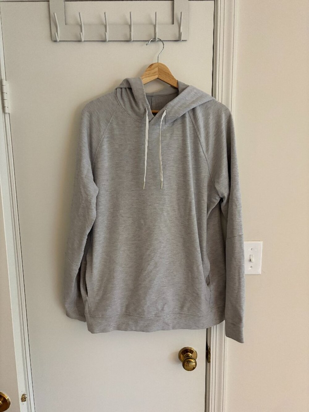 Lululemon Light Gray Hoodie, Mens, Large
